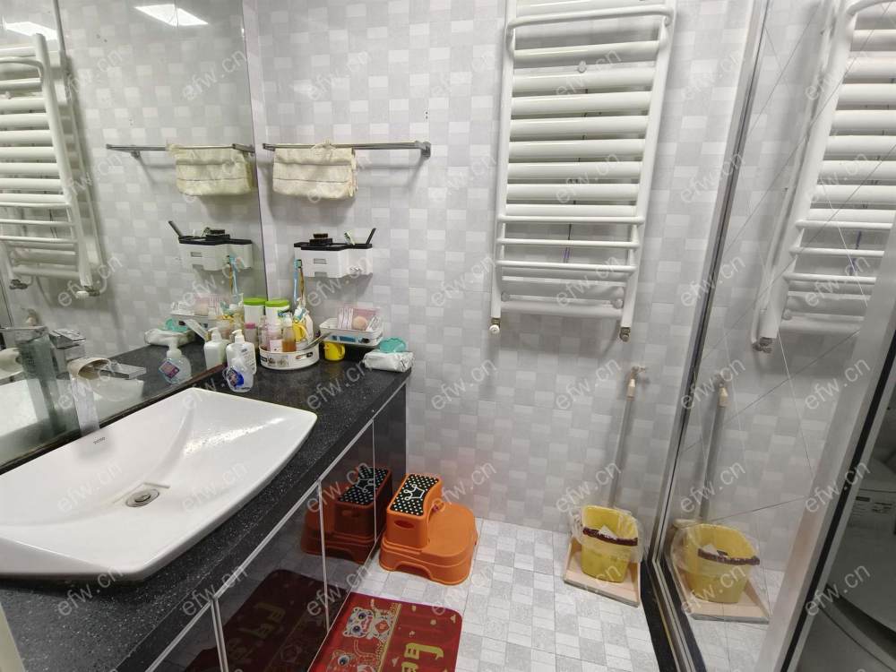 自住精装 售房里有照片