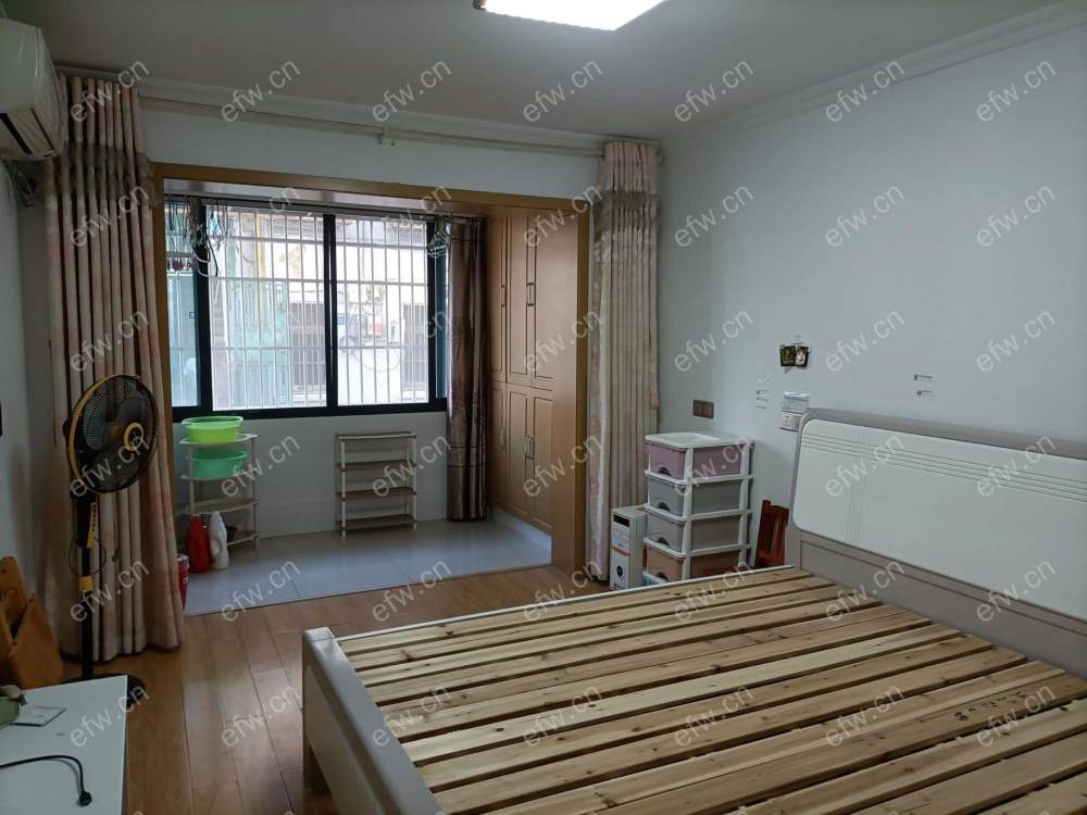 羊腰湾支路精装修拎包入住带车位出租