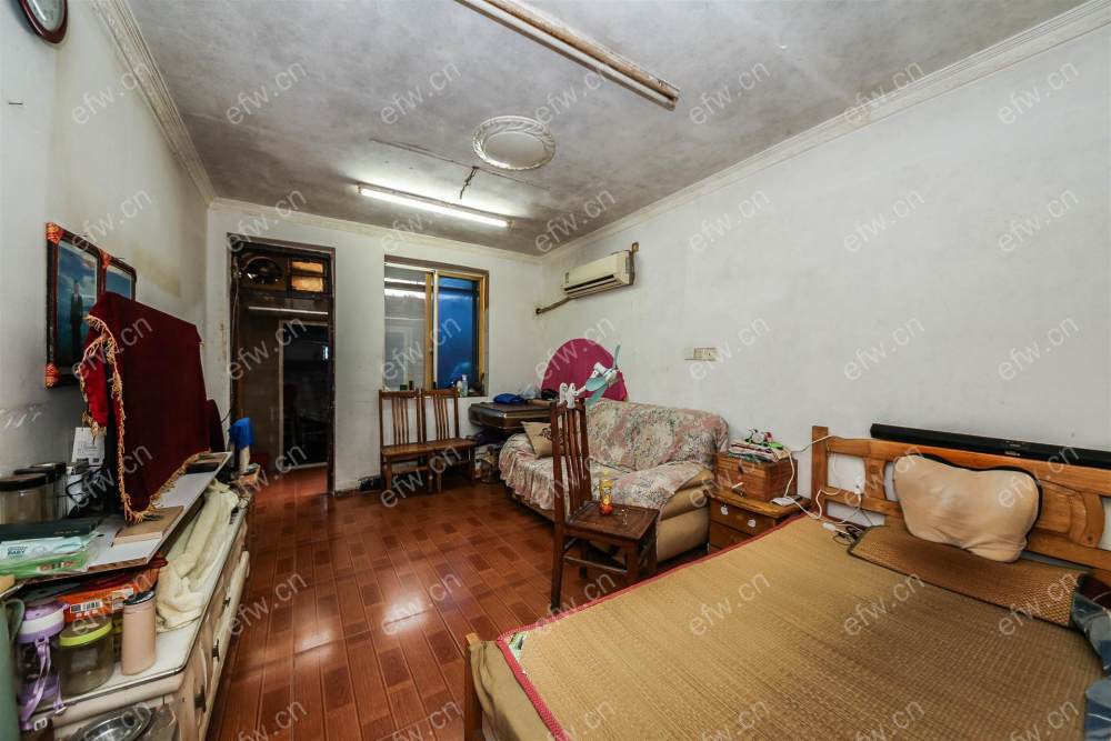 room房豪装拎包即住,village尽享优雅品质,多重阳台+飘窗