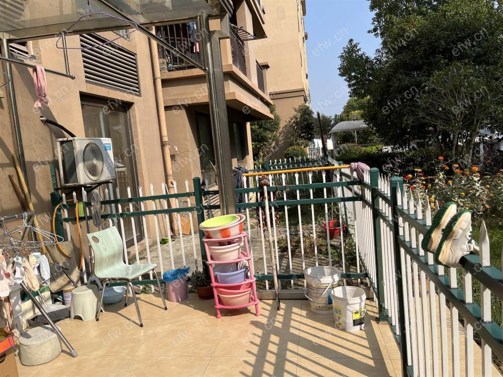 精装拎包入住，复式洋房，送前后80平米套内净得150平米