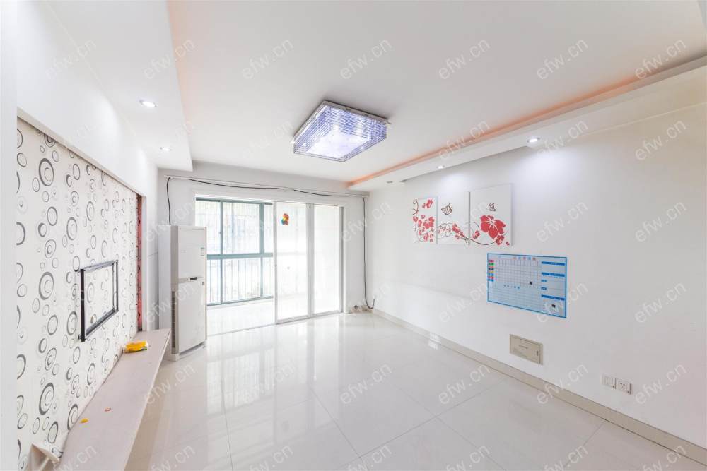 仁和花园 三房二厅一卫 精装房 看房方便