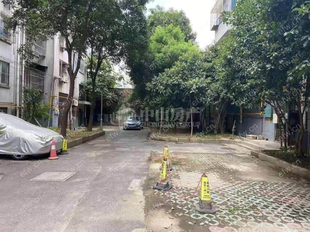 2室一厅看房方便。。