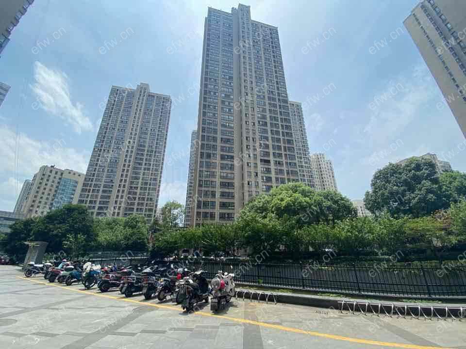 华仁凤凰城 1室1厅