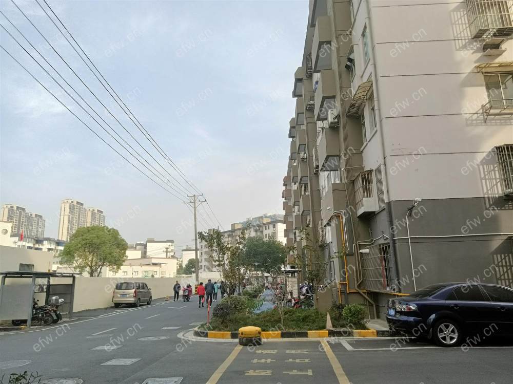 芦庄一区，跃层。。。