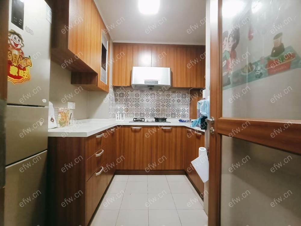 village 经典room房 东边户 全明 精装修！