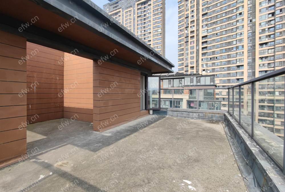 蓝光雍锦园 4室2厅
