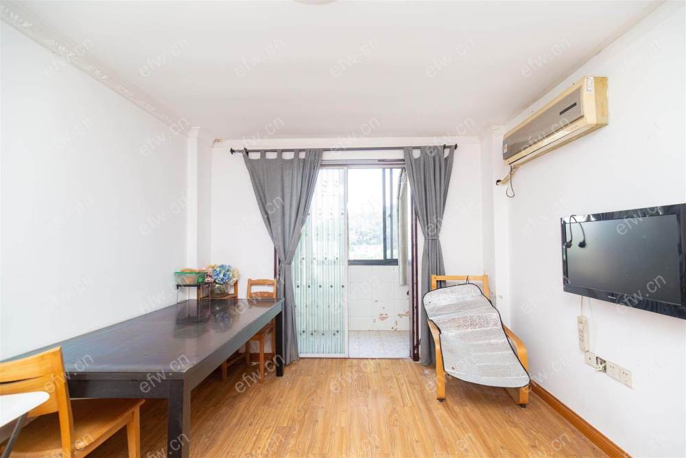 village room房 全明户型 另送家电12