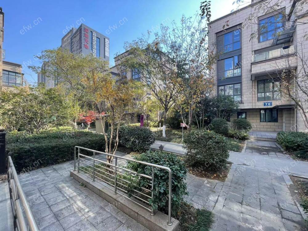深港际宝阁丽 年轻时尚,2居室,观景房,落地大飘窗,采光视野一流
