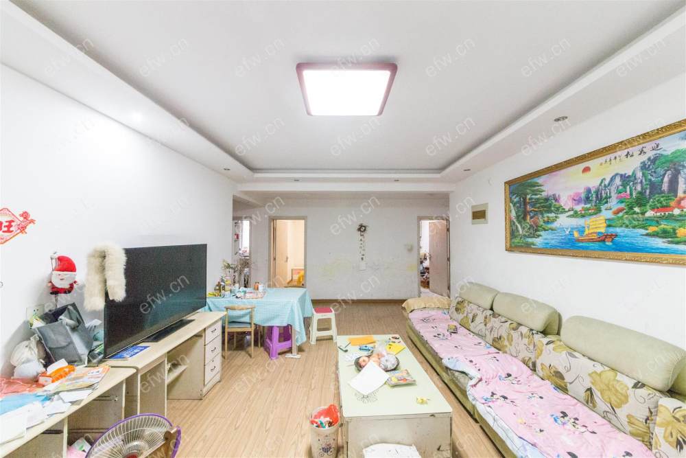 精装修3电梯3房，诚心卖