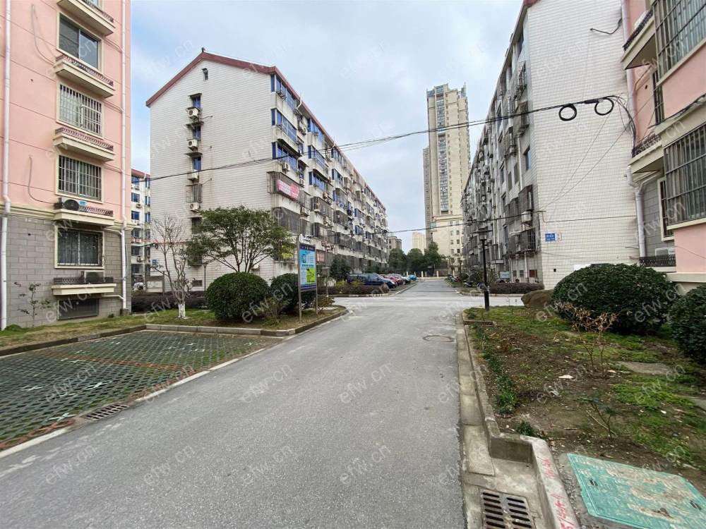 景溪苑五房带阁楼提前联系
