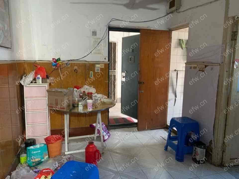 家电齐全 带飘窗 刘潭新村 采光好 绿化好