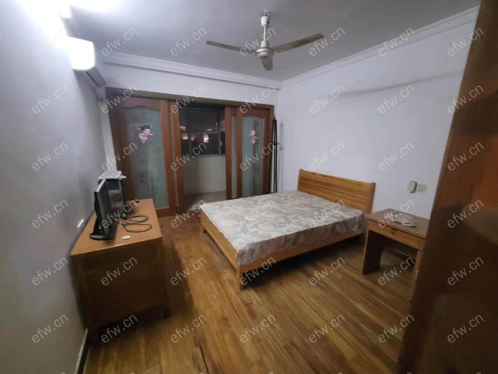 景溪苑五房带阁楼提前联系