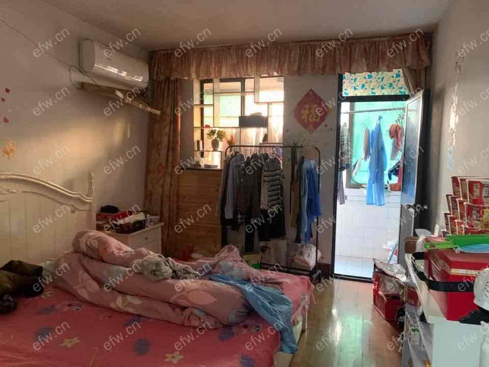 家电齐全 带飘窗 刘潭新村 采光好 绿化好