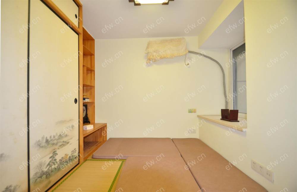 新出捡漏保真房源---价低急售 精装自住保养特好 小户型,总价低,朝向好