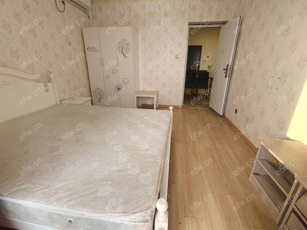 芦村家园 3室1厅.精装修出租