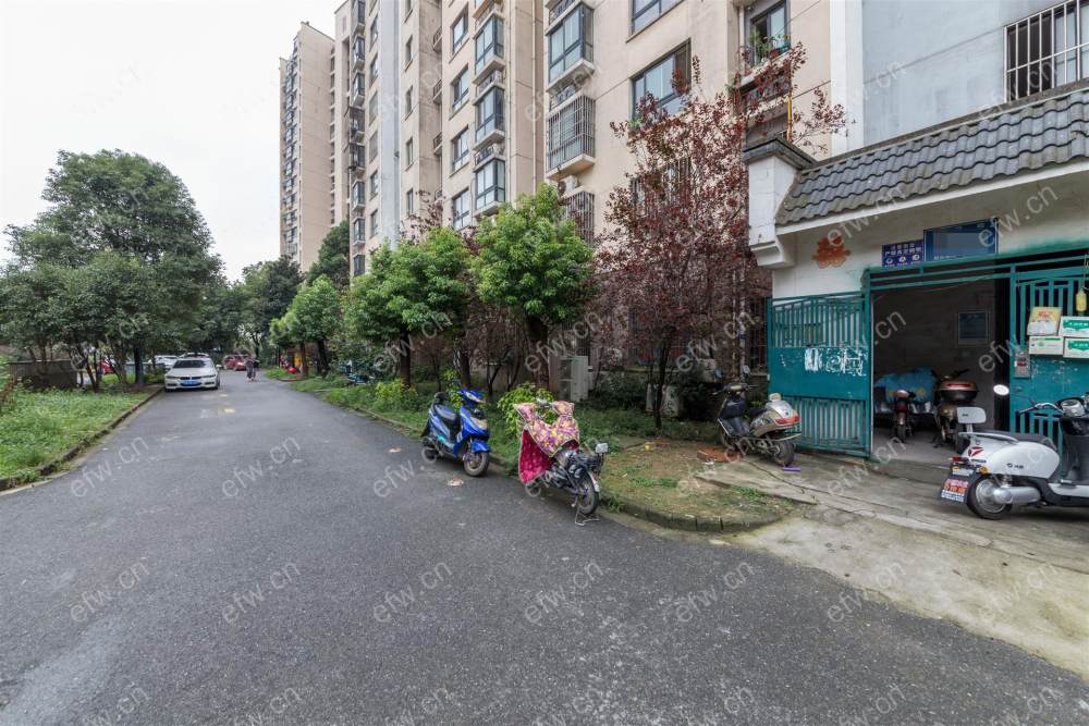 3房豪装拎包即住,惠麓苑尽享优雅品质,多重阳台+飘窗