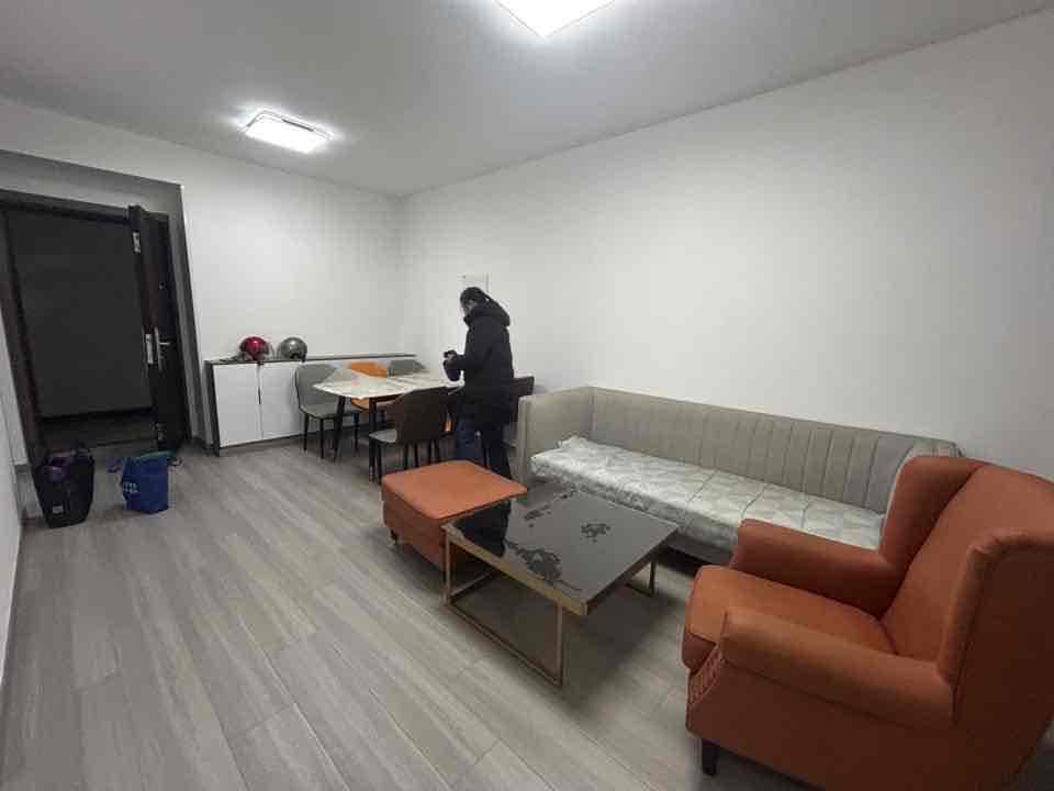 家电齐全 带飘窗 绿地西水晶舍 采光好 绿化好
