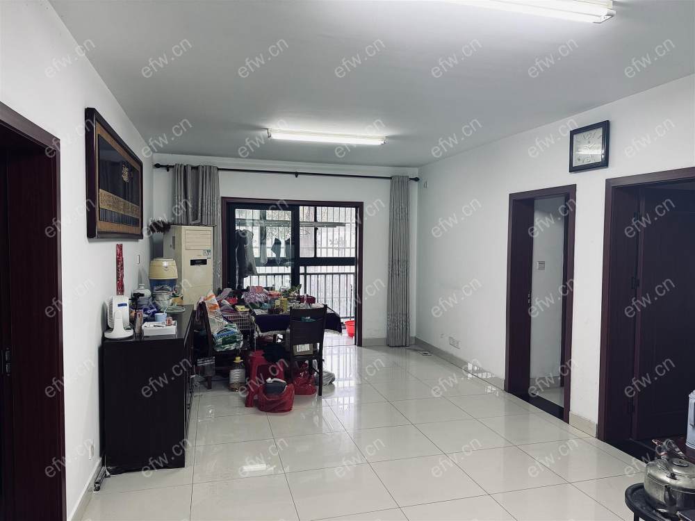 一楼带院子随时看房，提前预约