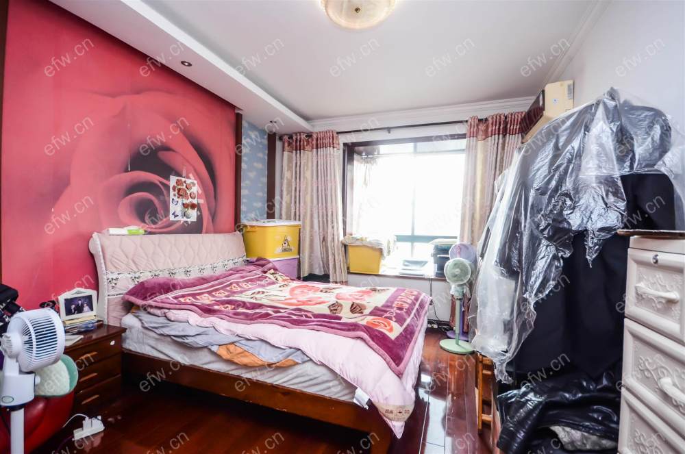 全明东边户room房,village 格局工整合理