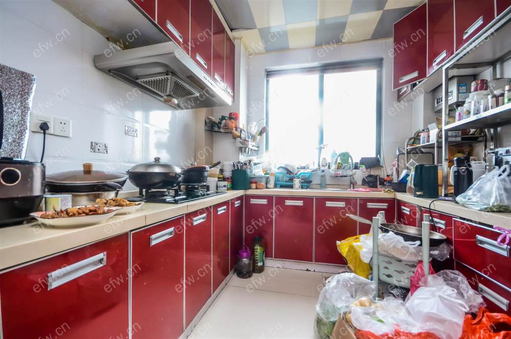 全明东边户room房,village 格局工整合理
