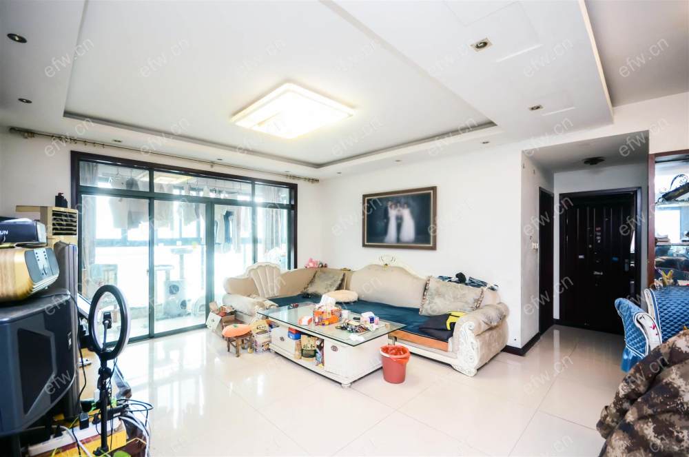 全明东边户room房,village 格局工整合理