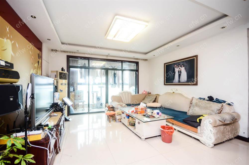 全明东边户room房,village 格局工整合理