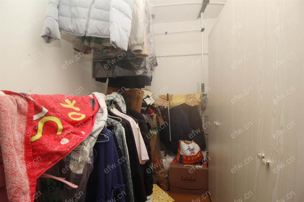 空置看房联系房东....