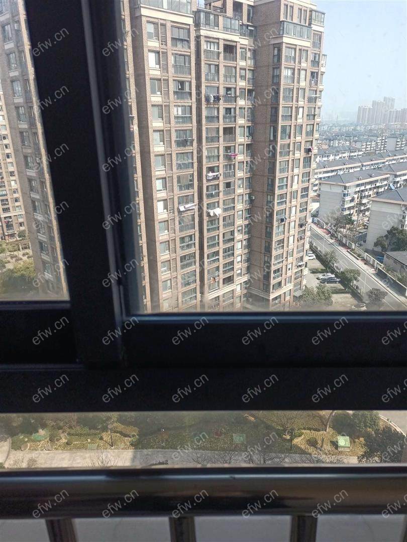 小天鹅单身公寓1室1厅
