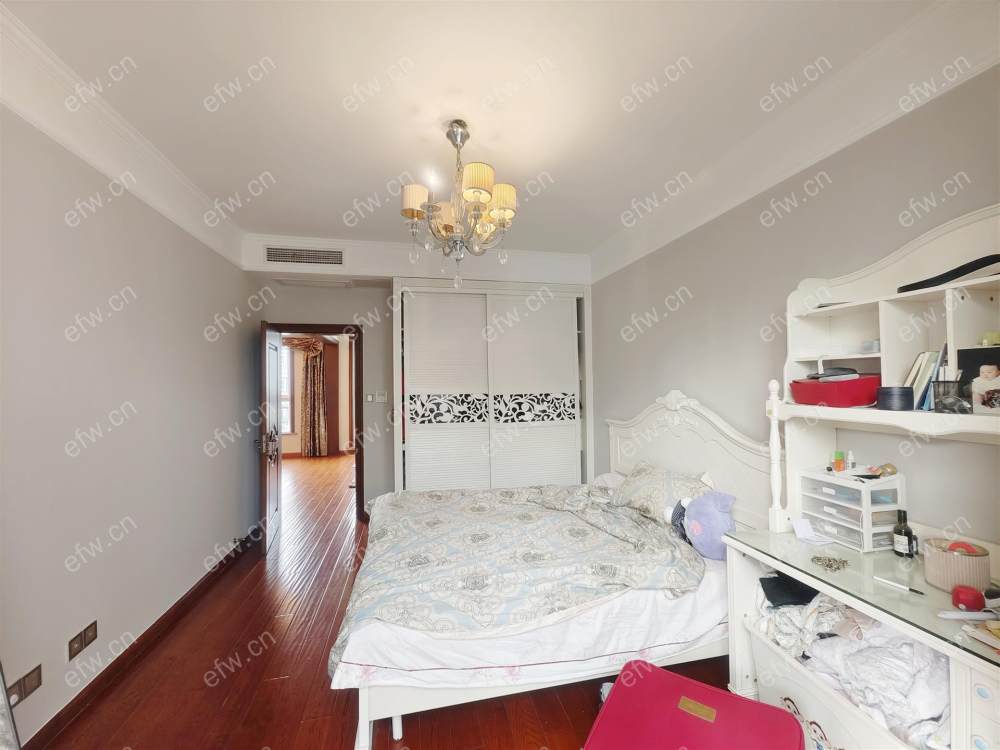 华府庄园二区 5室2厅,