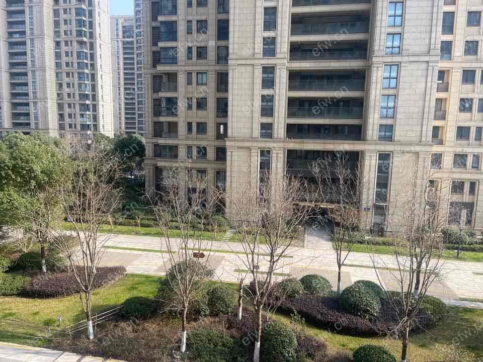 融创运河壹号府精装2室  随时看房 拎包入住看房有密码