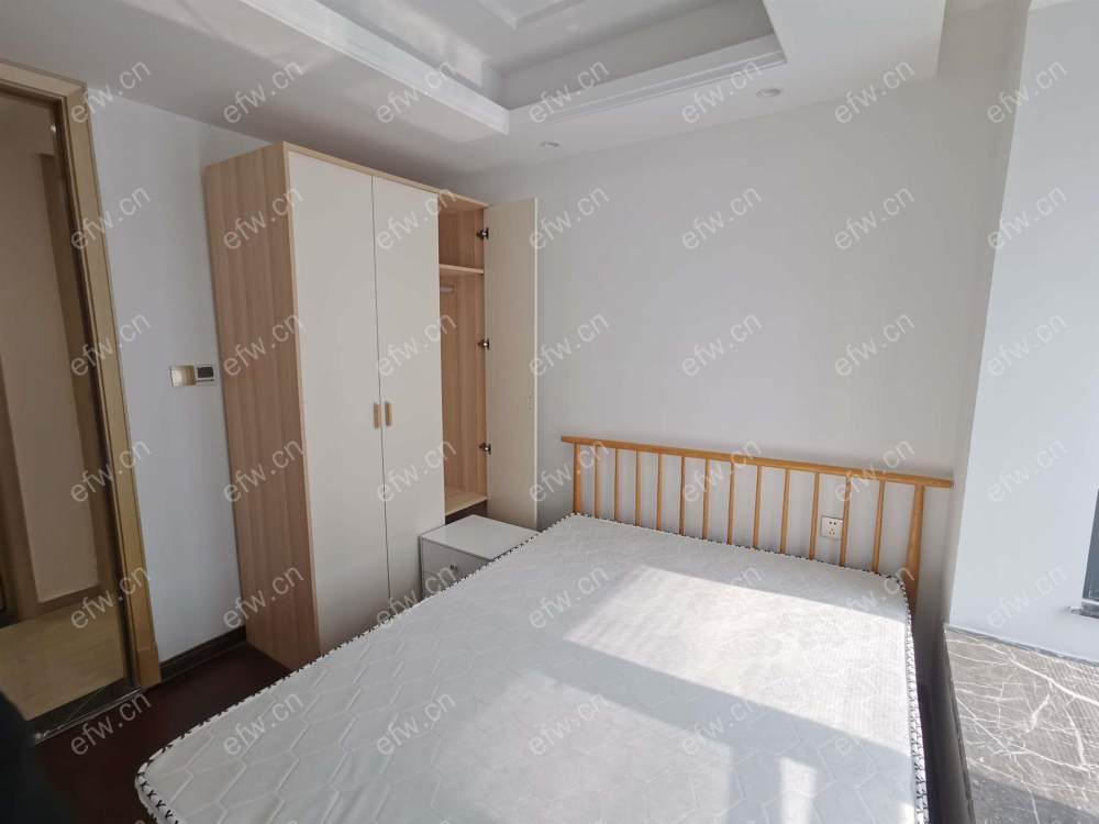 room房豪装拎包即住,village尽享优雅品质,多重阳台+飘窗