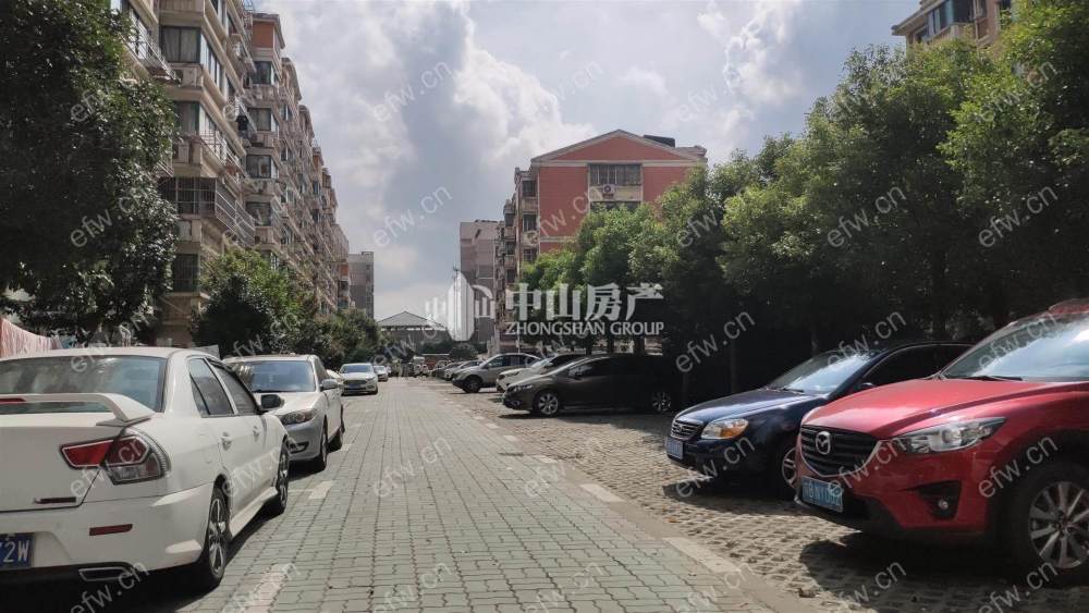 东亭书包，地铁口 ，自住两房，位置好，业主换房急售