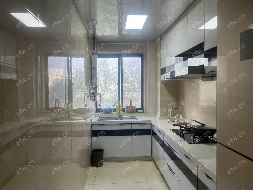 北翔广场 精装修 户型方正 南北通透