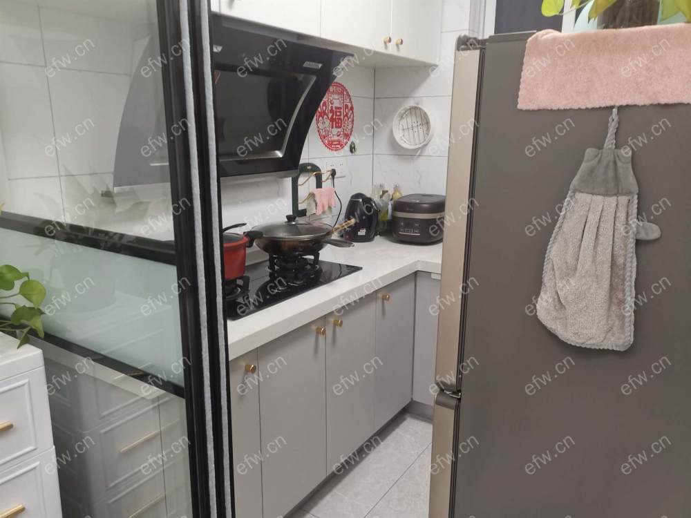惠华新村 2室1厅 全新装修 密码锁