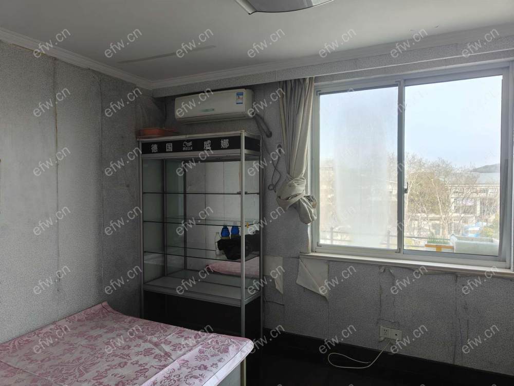 惠河路精装3室  随时看房 拎包入住