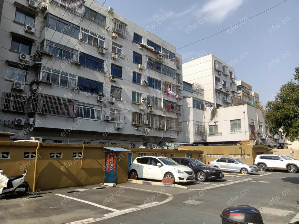 金城新村 1室1厅精装修单间3楼