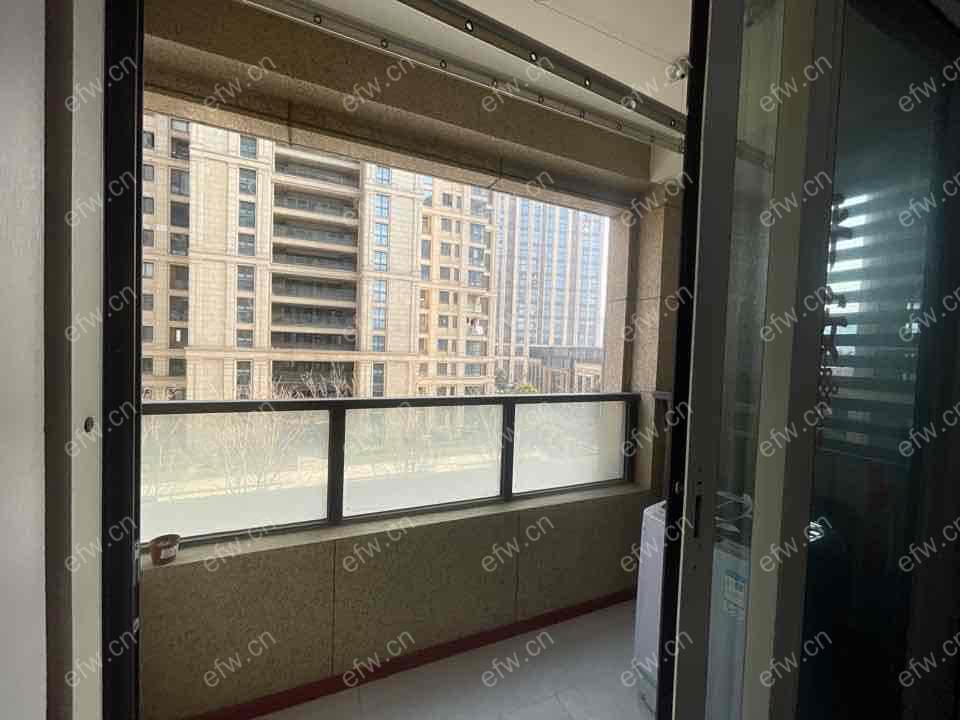 融创运河壹号府精装2室  随时看房 拎包入住看房有密码