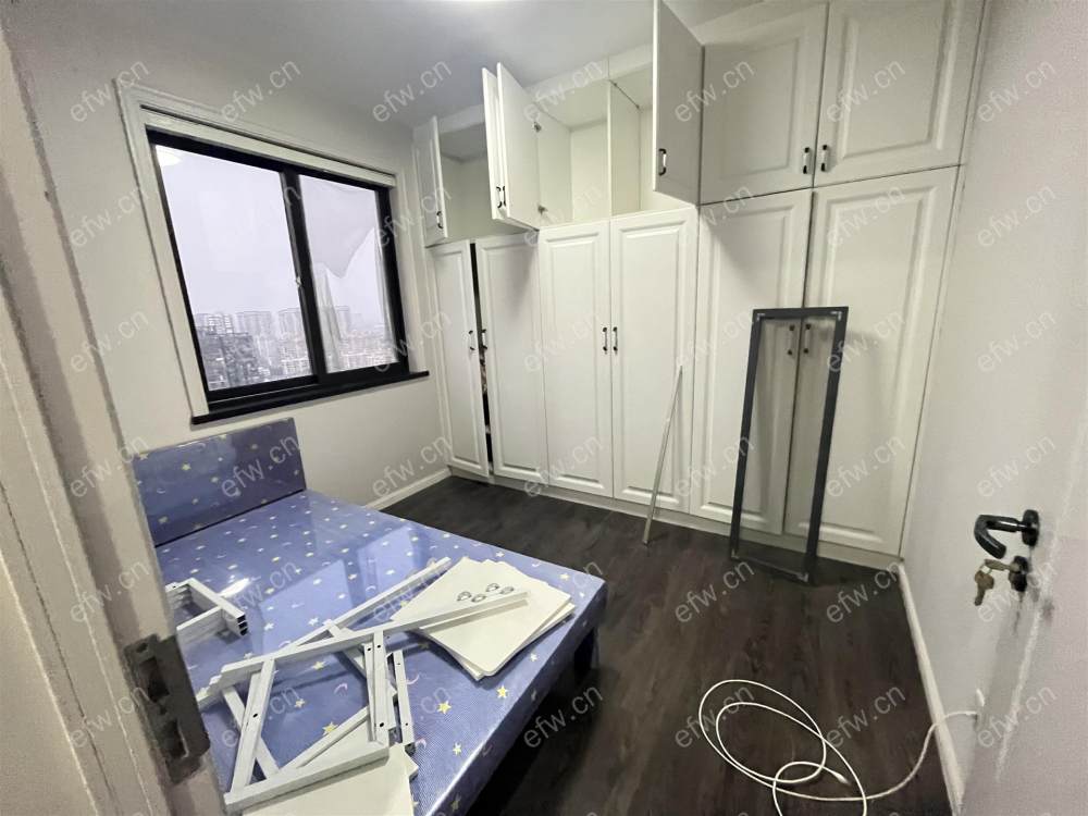 楼层好  房东住小天鹅  打电话就可以