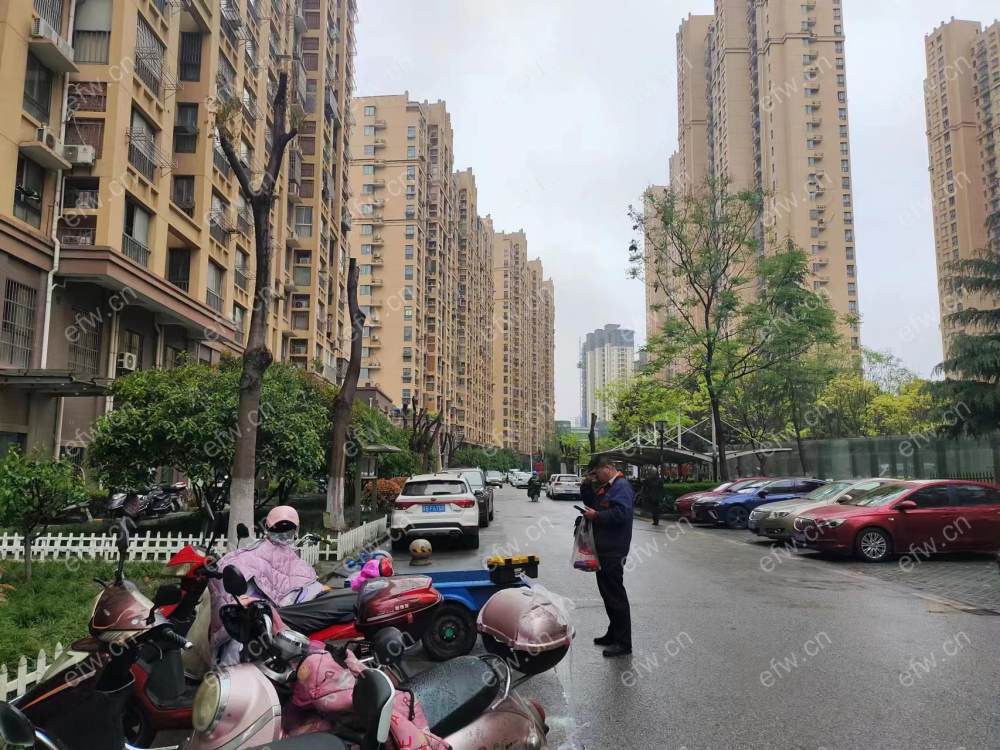 家电齐全 带飘窗 新街家园 采光好 绿化好