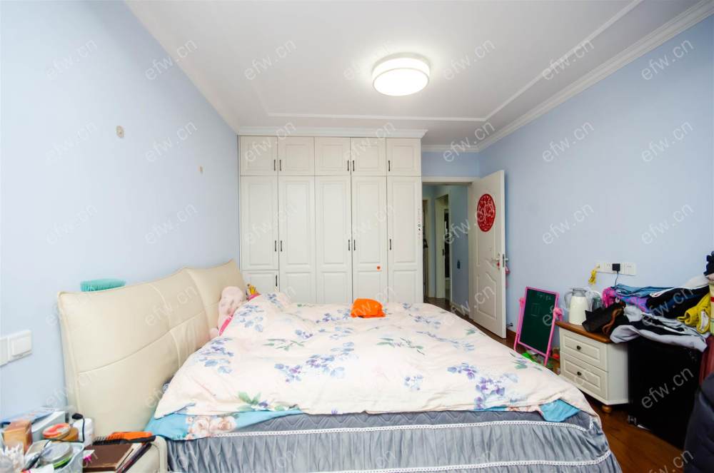 精装修复式结构，看房提前预约，自住状态