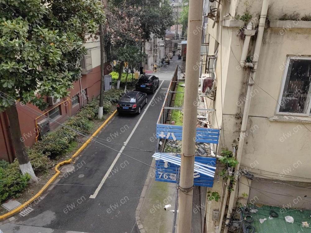 精装两室一厅拎包入住