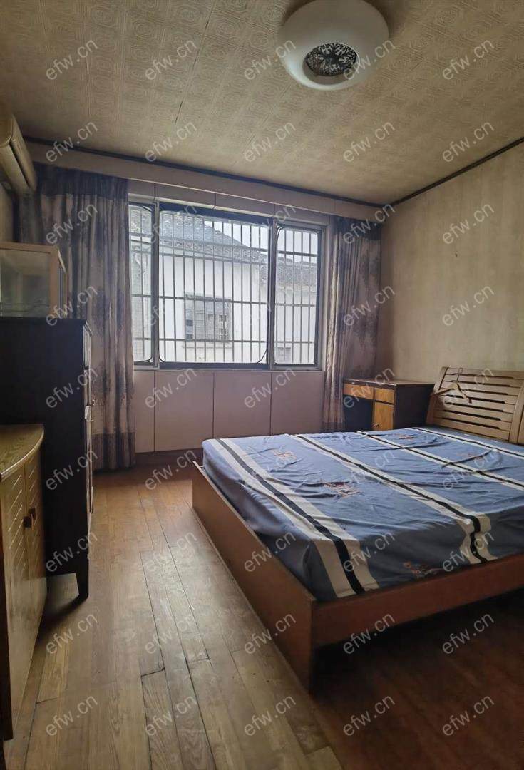 柴机新村 3层楼小洋房,精装房,拎包入住.
