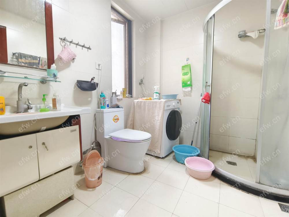 精装修拎包入住楼梯房