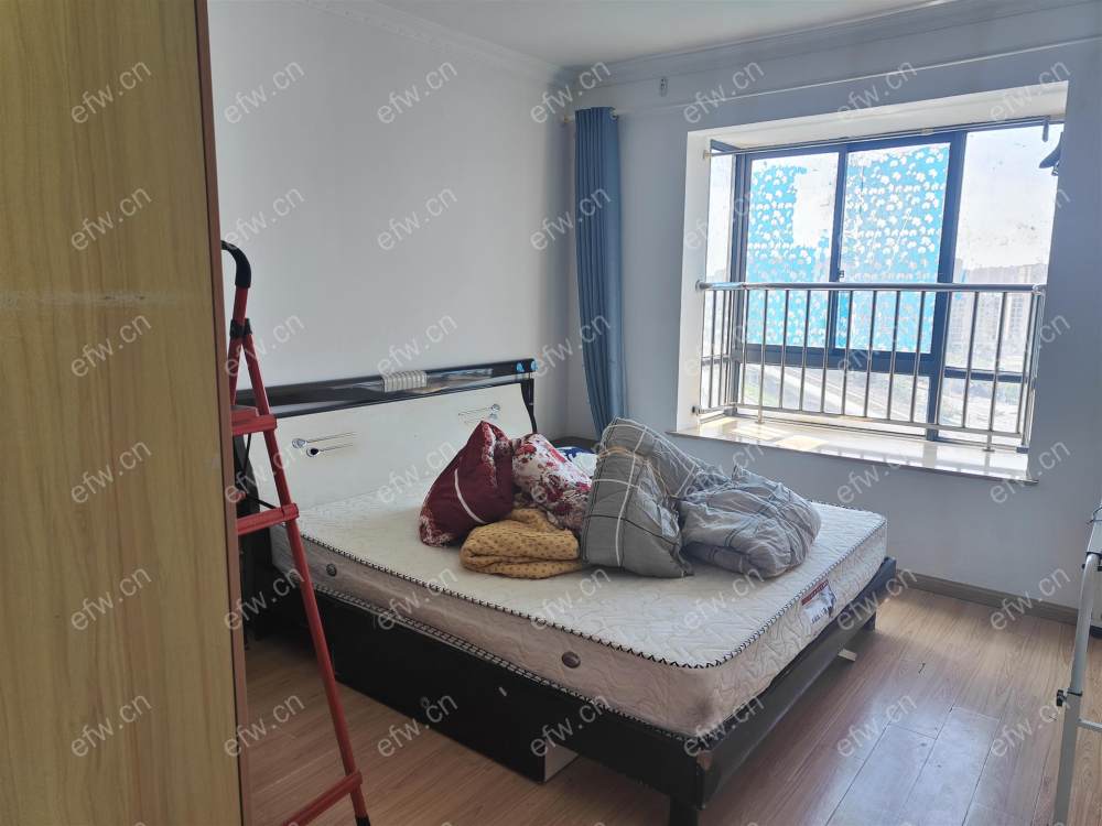 东风家园小区 精装修两室一厅一卫出租