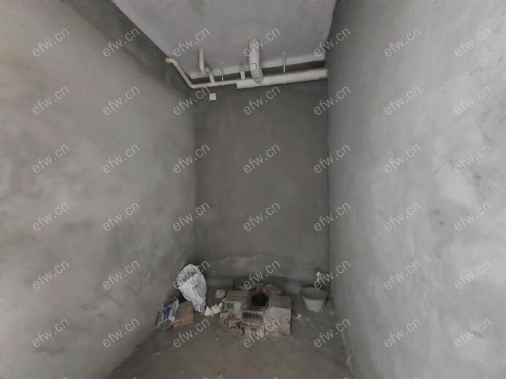 在卖的 看房联系 土建已做好！
