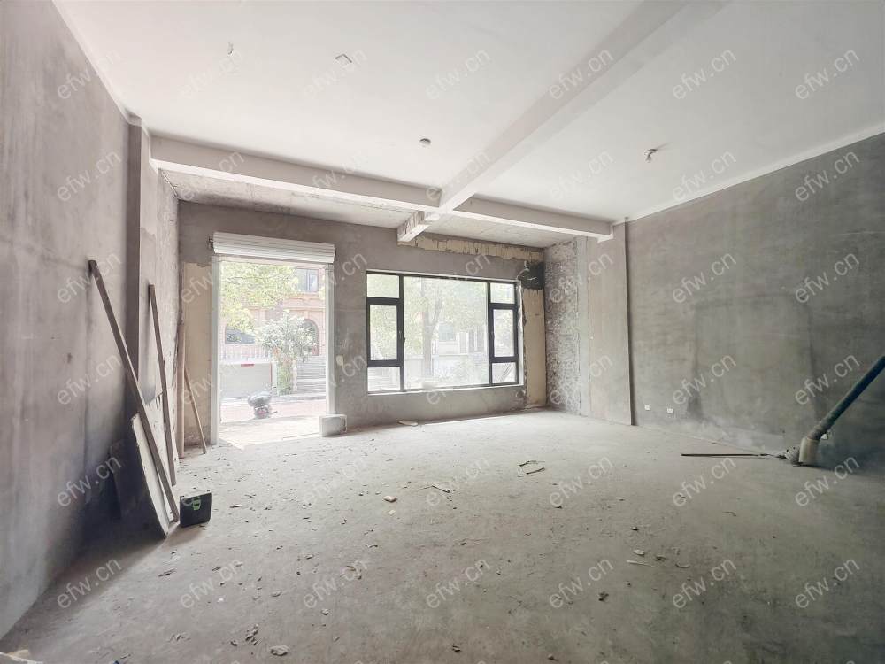 在卖的 看房联系 土建已做好！