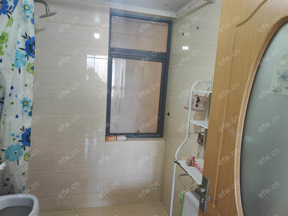 东风家园小区 精装修两室一厅一卫出租
