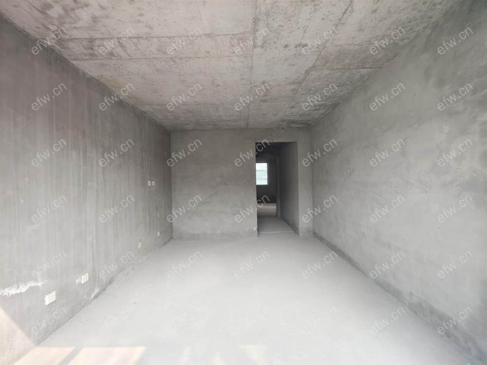 在卖的 看房联系 土建已做好！