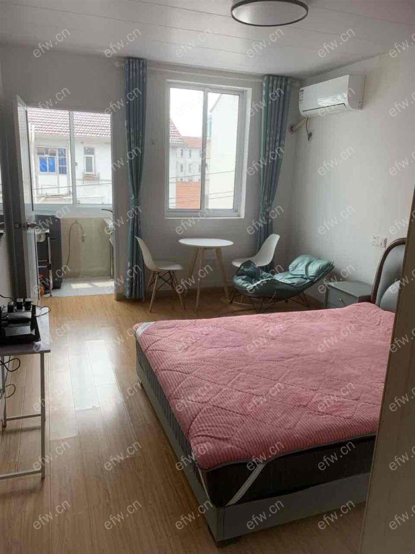 建设新村 精装修单间