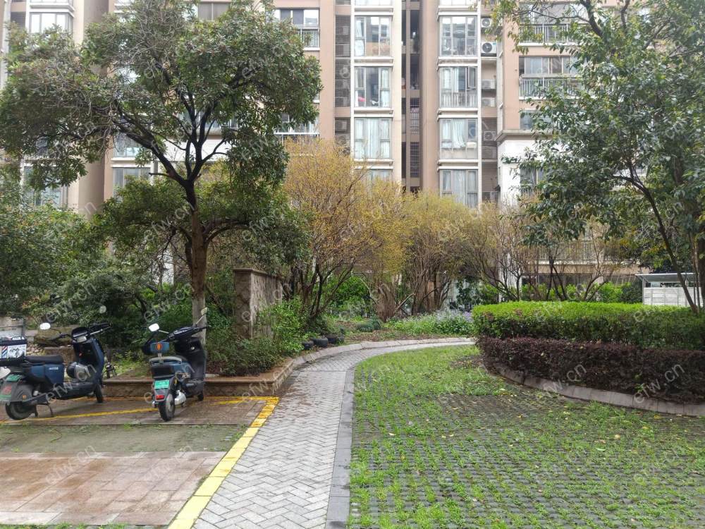 瑜憬湾精装三房二卫拎包入住